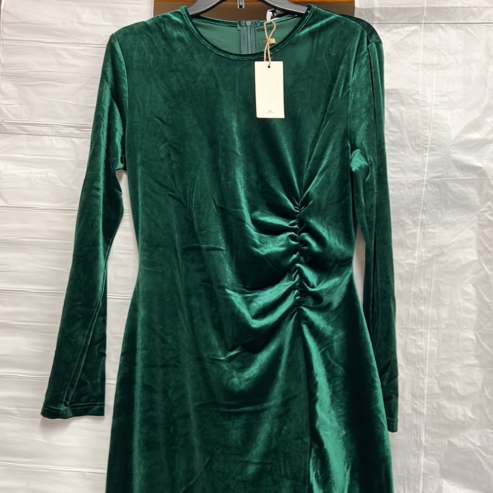 RIHOAS Green Elegant Ruched Velvet Party Dress Full Sleeves Large Crew Neckline